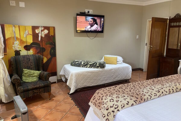 greenvalley lodge - provance room